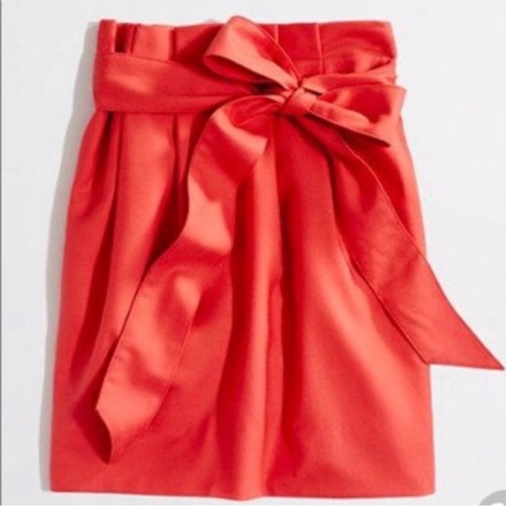 Coral JCrew skirt 🌺